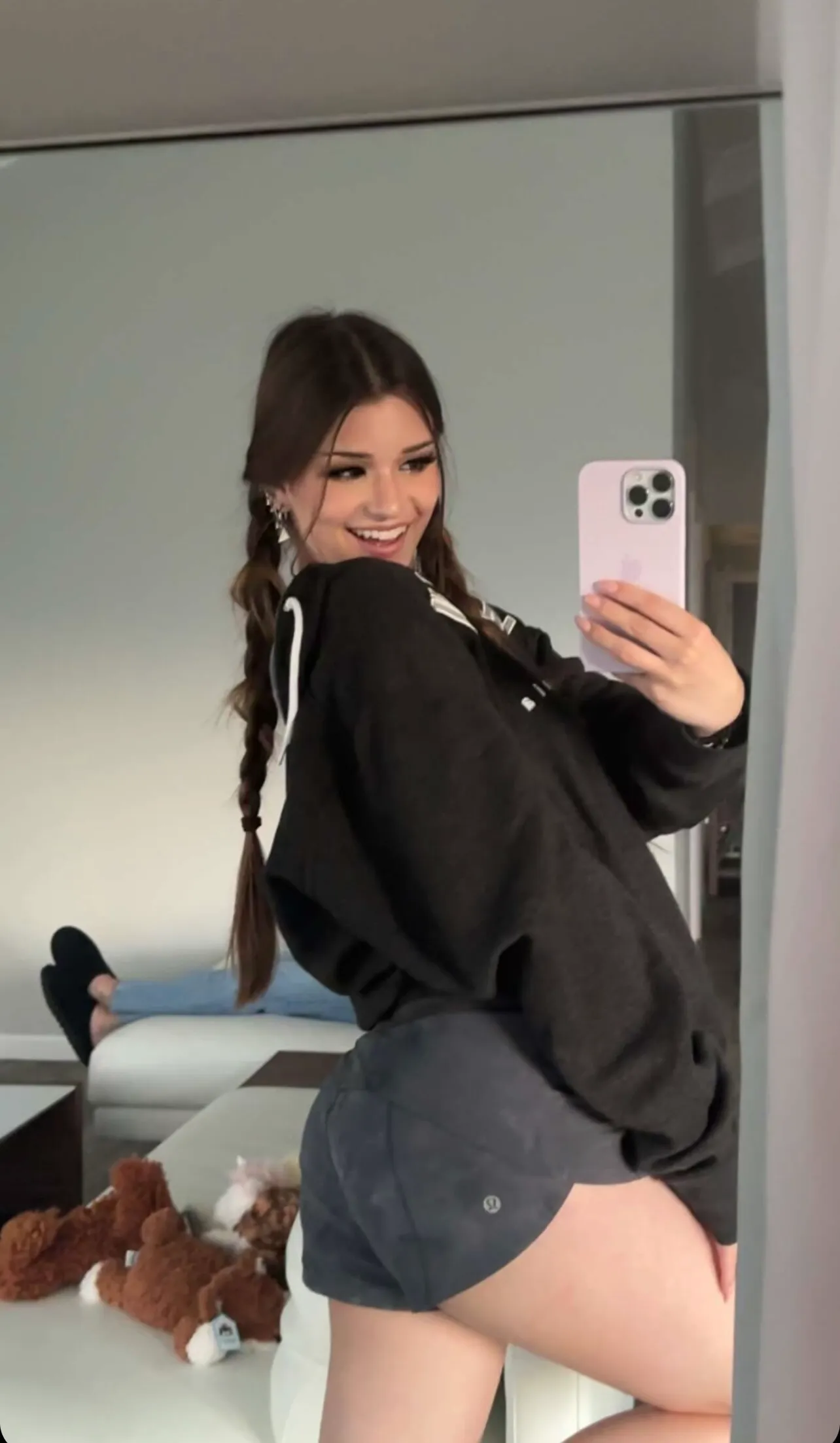 Onlyfans Leak: The Celebrity Connection - d1a62hn